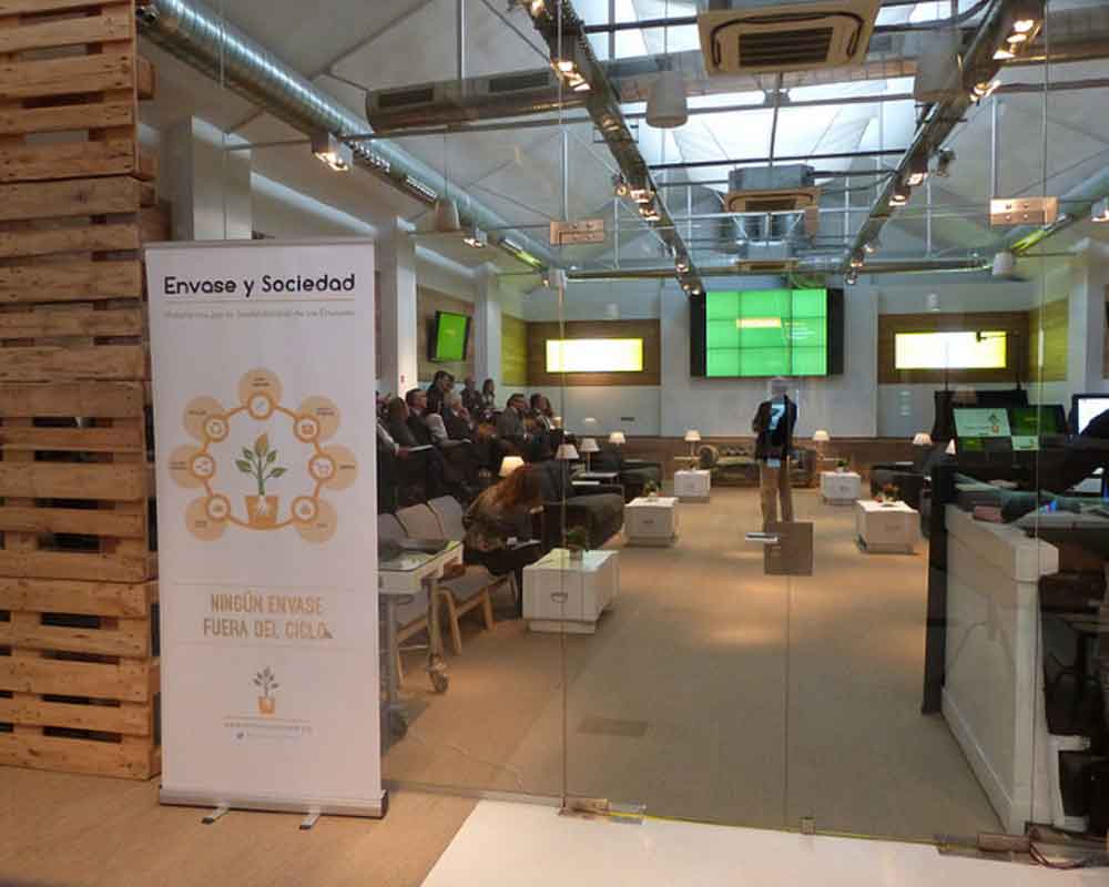 La plataforma Envase y Sociedad utilizó el espacio Cómo, en Madrid para el evento
